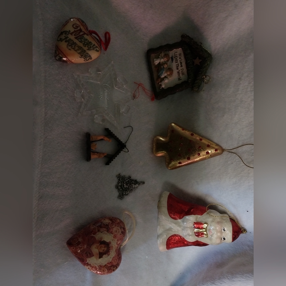 Lot of random Vintage Christmas Ornaments.
